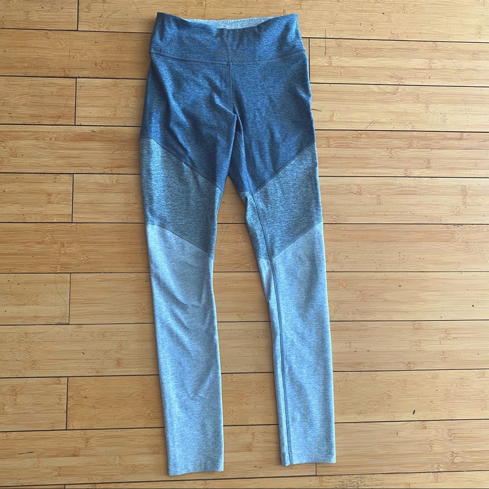 Outdoor Voices Gray leggings - Size XS